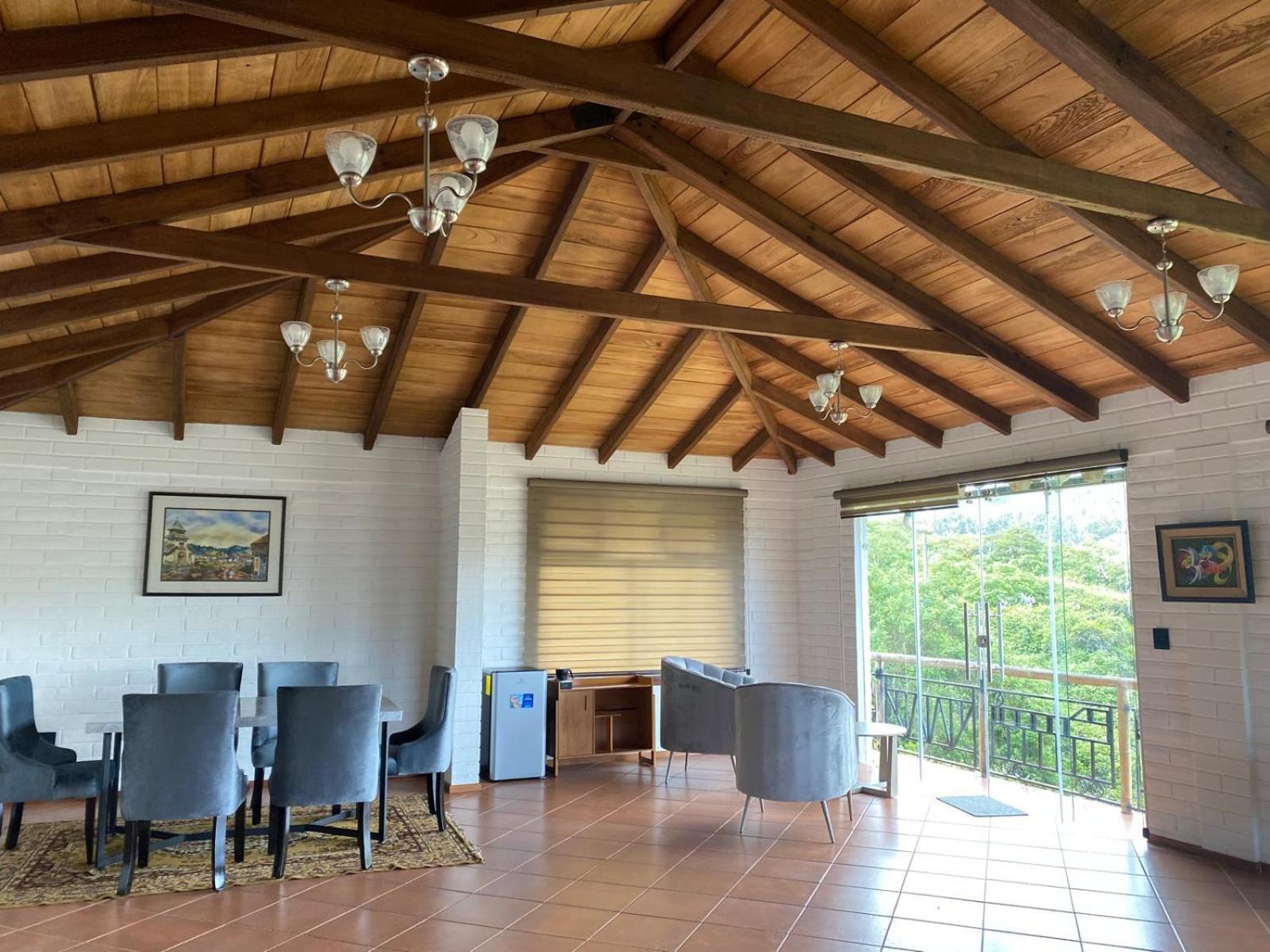 Hosteria Cananvalle 伊瓦拉 外观 照片